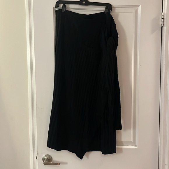 AMUR Mariella wool knit wrap skirt. Size large. 100% merino wool. - Picture 2 of 9